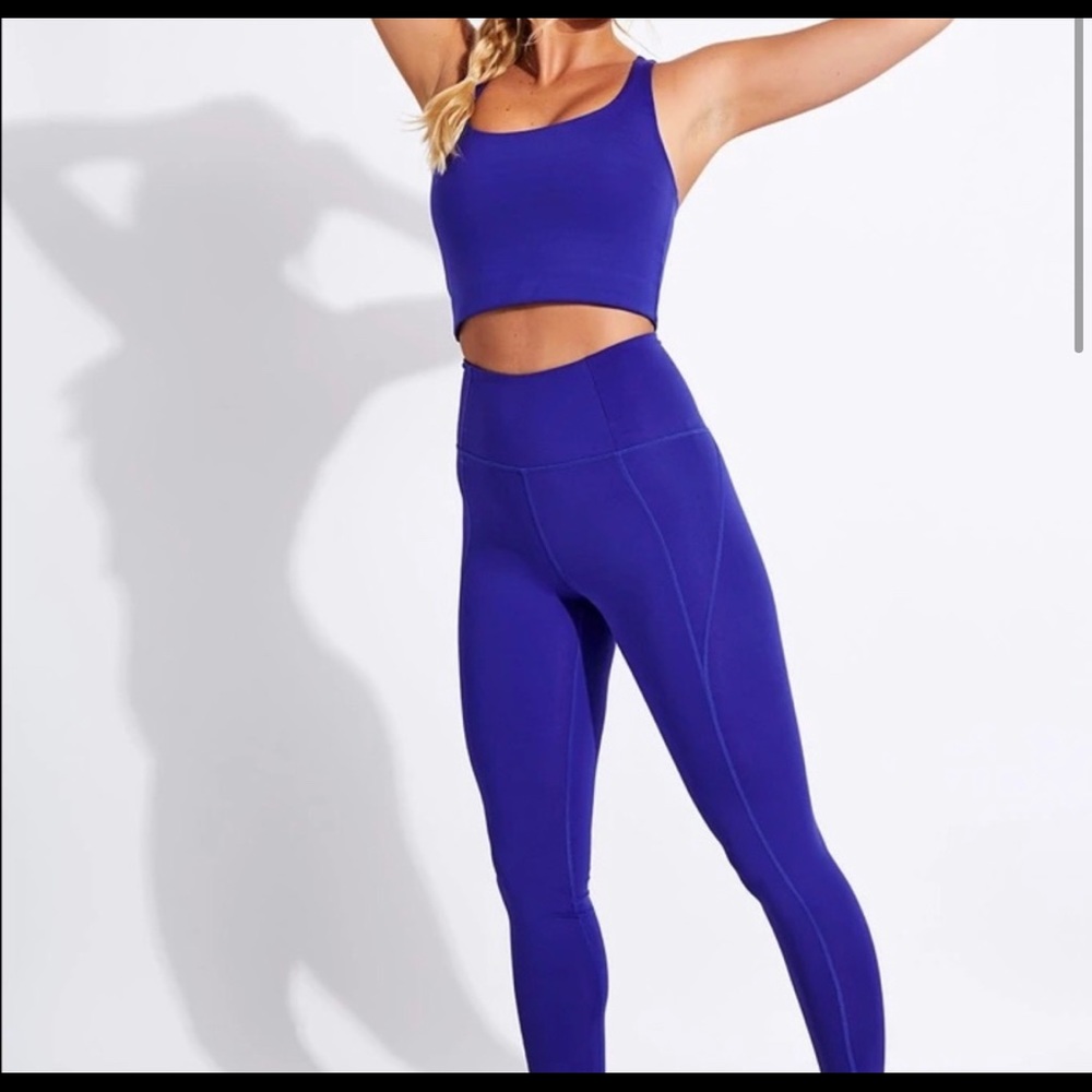 Girlfriend Collective Paloma bra pansy